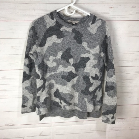 Athleta Gray Undercover Camo Pullover 383722 Size Small - Picture 2 of 7